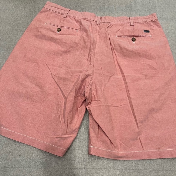 [38] IZOD Shorts Mens 38 Pink 10 Inch Inseam Flat Front Golf Outdoor Preppy - Picture 5 of 6